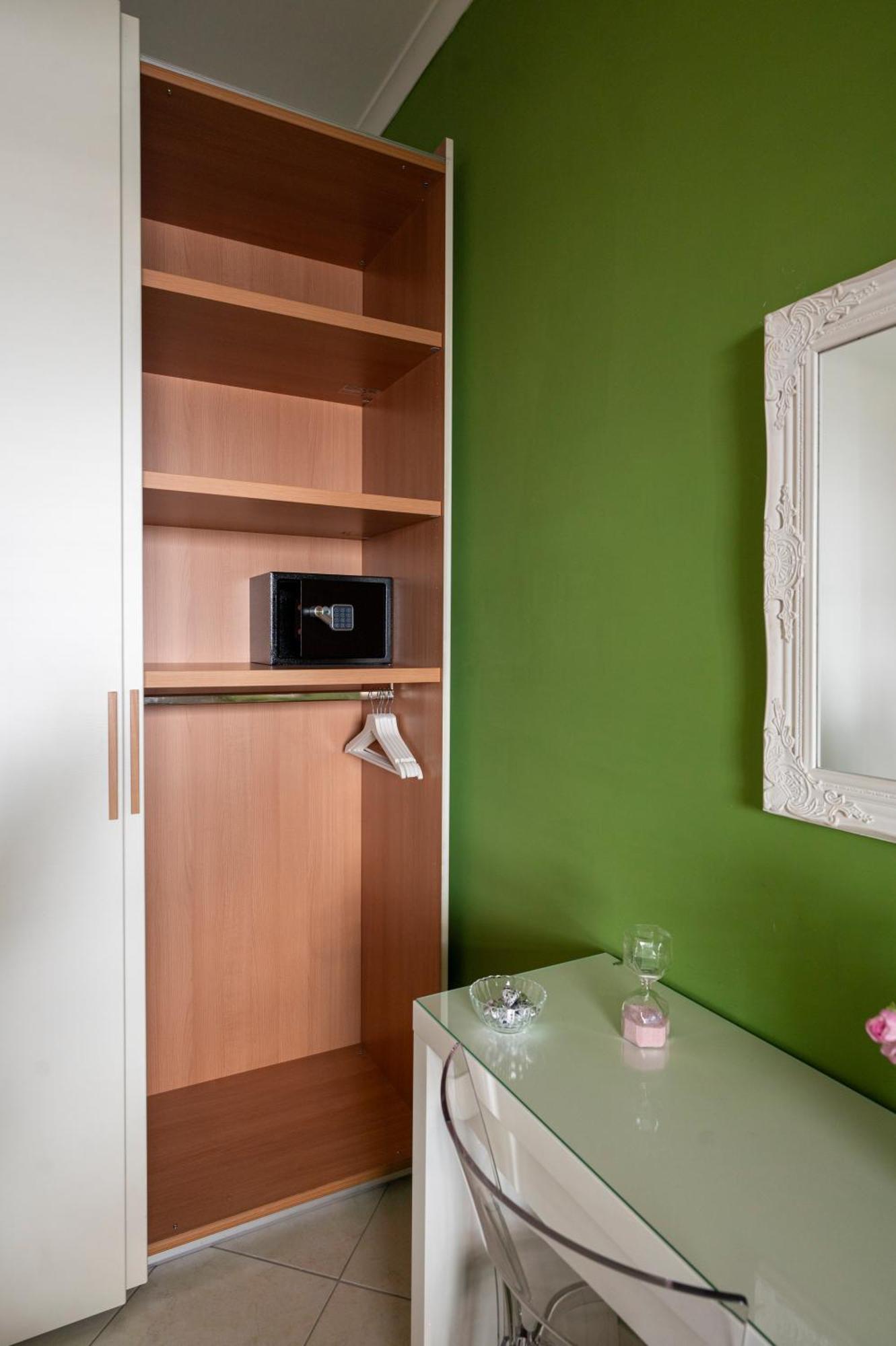 Renza House Chiaia Apartment Naples Exterior photo