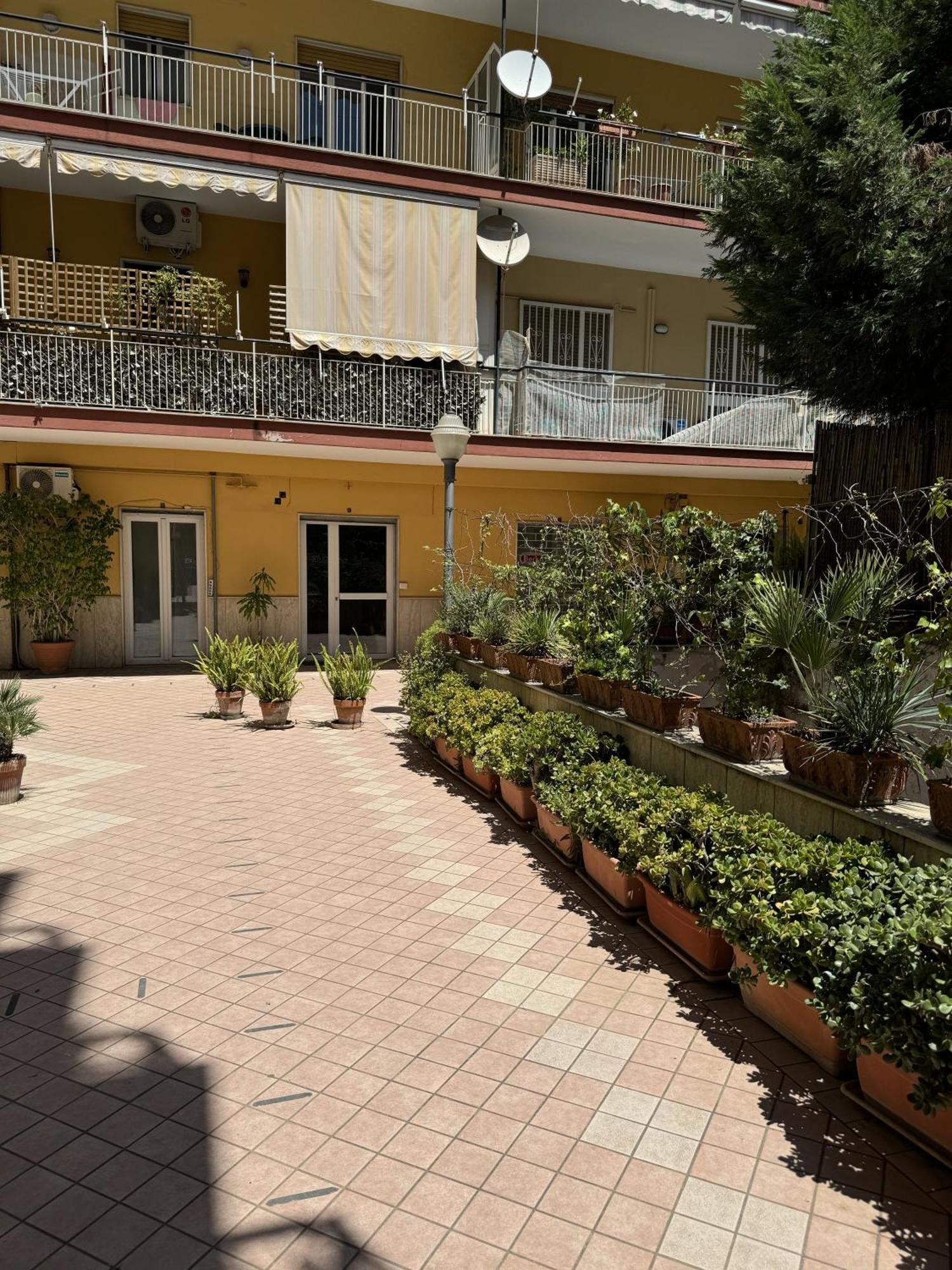 Renza House Chiaia Apartment Naples Exterior photo